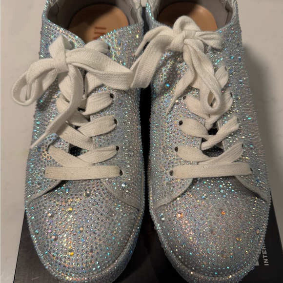 Silver bling tennis shoes (9.5) - Picture 4 of 6